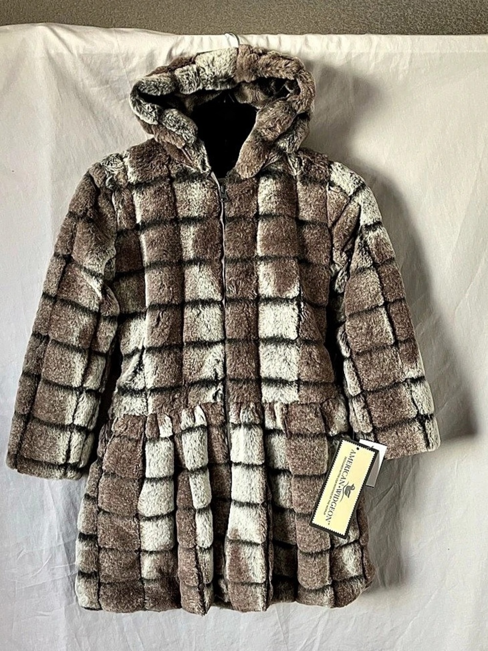 American Widgeon Faux Fur Plaid Coat Plaid Faux Fur Coat Girls Size 7 NWT